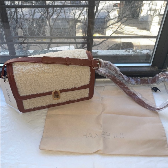 ❤️ANTHROPOLOGIE Jules Kae Mia Sherpa Crossbody Bag IN Brown and Cream VEGAN NWT - Picture 8 of 9